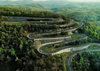 रामगढ़ में पर्यटन गतिविधियों को मिल रहा बढ़ावा: पतरातू घाटी और डैम क्षेत्र में बढ़ रही पर्यटकों की भीड़