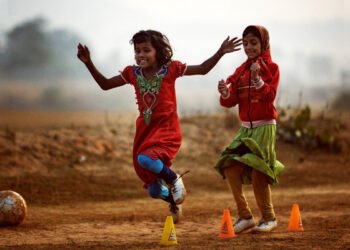 लोहरदगा में खेल प्रतिभाओं का उभरता केंद्र: ग्रामीण क्षेत्रों से सामने आ रहे युवा खिलाड़ी