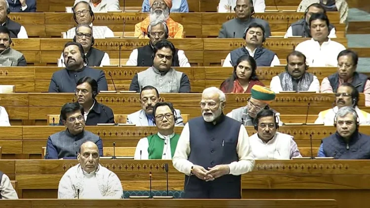 संसद में आर्थिक नीतियों और विकास योजनाओं पर तेज बहस, सरकार और विपक्ष के बीच कई मुद्दों पर चर्चा